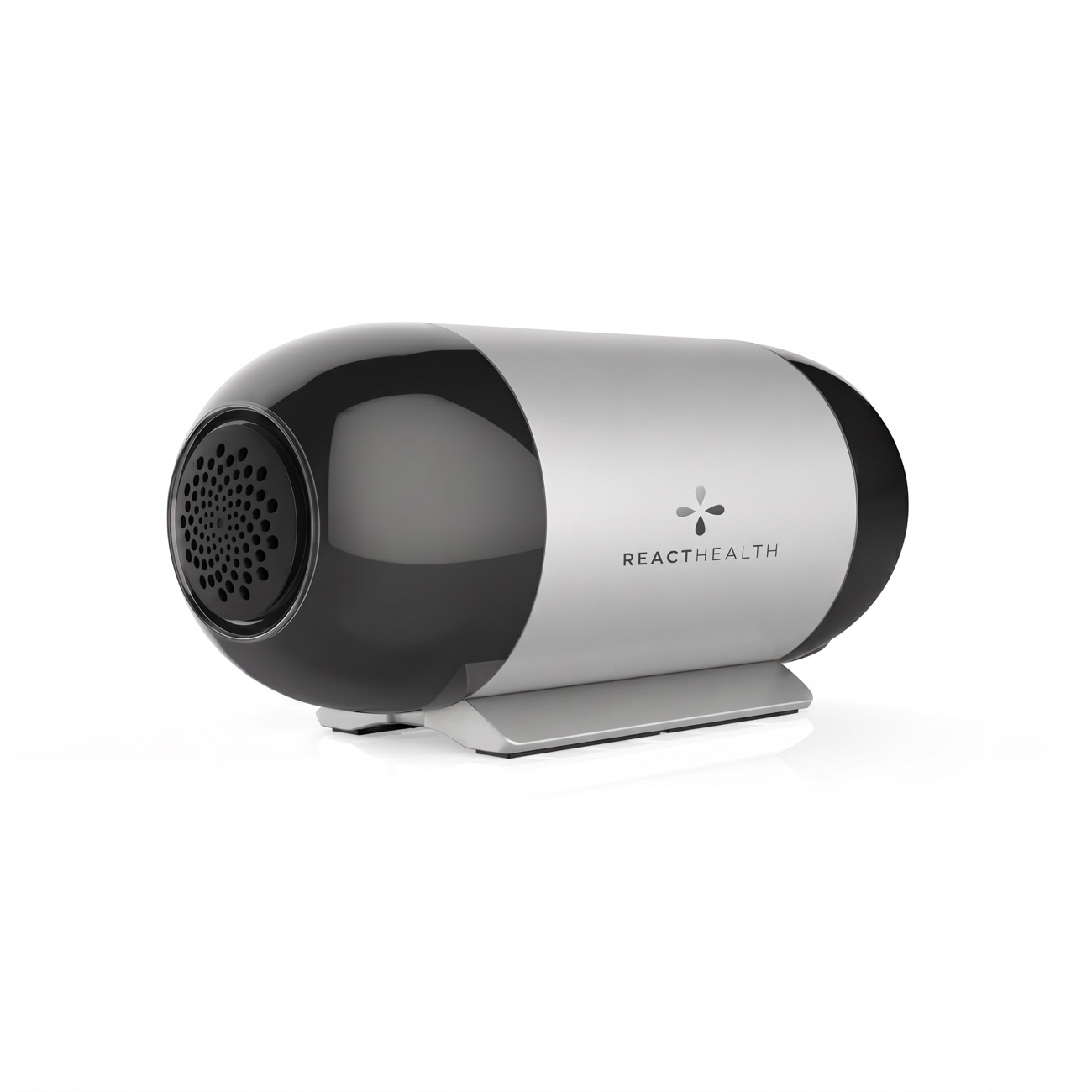 React Health Luna TravelPAP travel CPAP on a white background