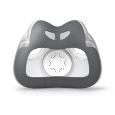 Primer plano del cojín de tela ComfiSoft de la AirTouch F30i con su disco de ventilación blanco